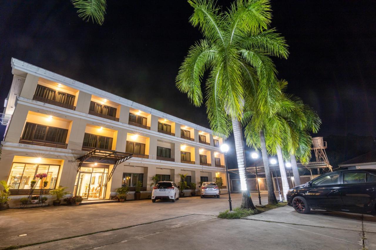The Palm Garden Hotel Chiang Rai Bagian luar foto